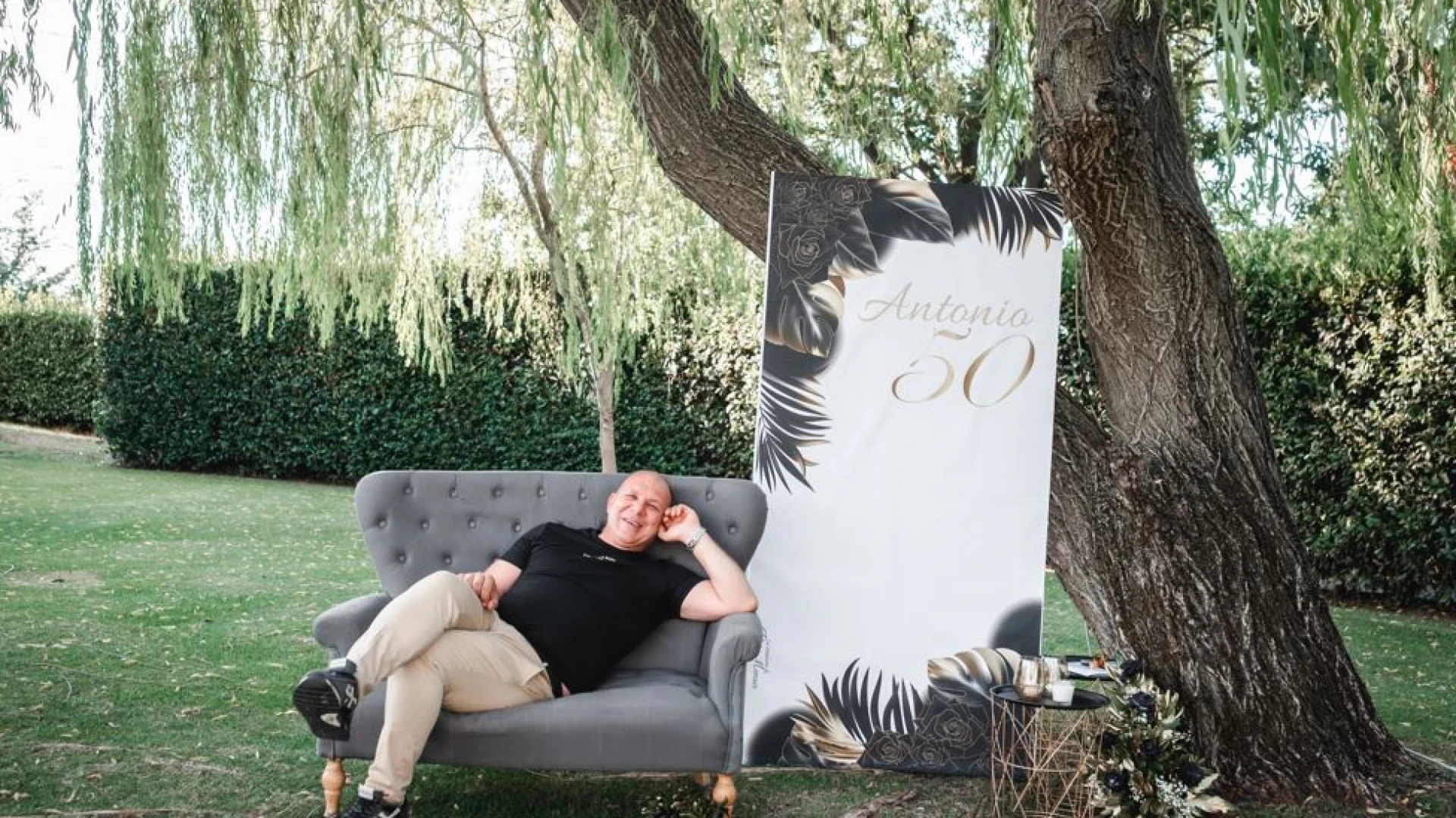 L'Angolo degli auguri: ha festeggiato il suo 50°esimo compleanno il caro Antonio Siravo. Gli auguri speciali della nostra redazione.